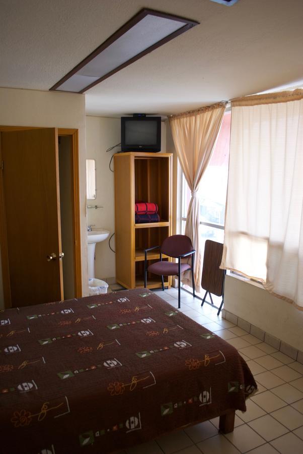 Hotel Centric Chihuahua Buitenkant foto